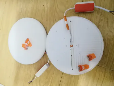 پنل سقفی ال ای دی 40 وات مدل فول لایت 510 طرح فنر متغیر توکار گرد بسته 2 عددی