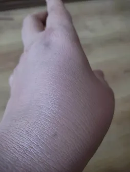 کرم پودر CC رومینا شماره 01 حجم 60 میلی لیتر