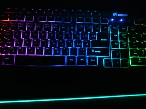 تجریه خرید کیبورد گیمینگ گرین مدل GK701-RGB نورپردازی RGB Full-Size