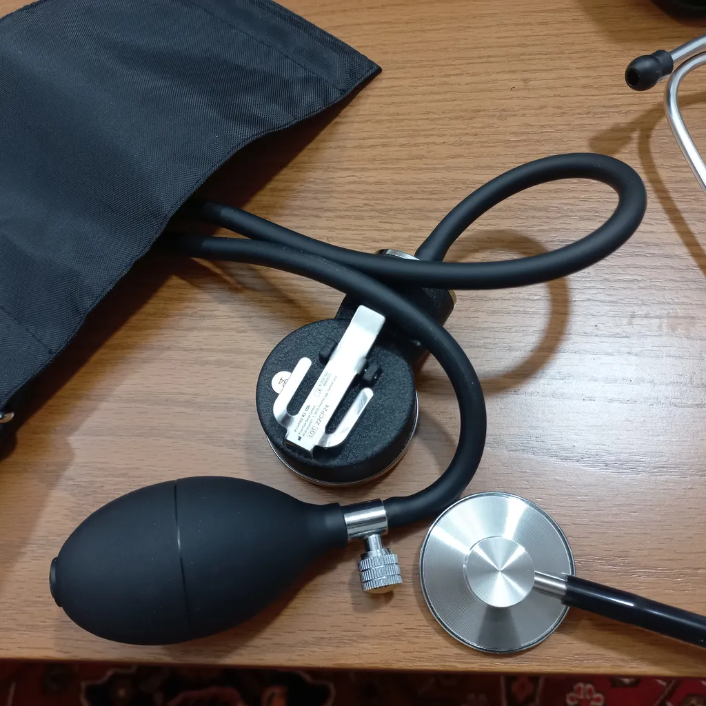 فشارسنج عقربه ای اکیومد مدل KJ-106