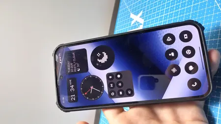 گوشی موبایل ناتینگ مدل Phone 2a دو سیم کارت ظرفیت 256 گیگابایت رم 12 گیگابایت