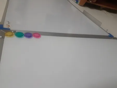 تخته وایت برد آفرین مدل AF1 سایز 80×60 سانتی متر