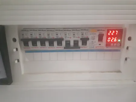 محافظ ولتاژ  ام بی مدل MBVPD2