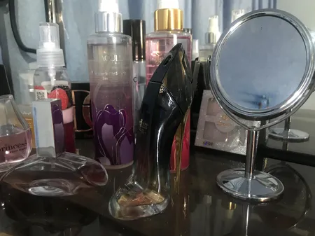 عطر جیبی زنانه نیچ برند کالکشن مدل 173- good girl حجم 25 میلی لیتر