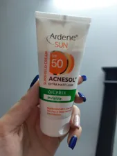 تجریه خرید کرم ضد آفتاب آردن سان مدل Invisible وزن 50 گرم