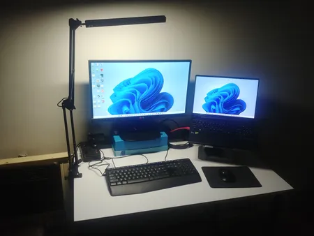 چراغ مطالعه مدل Flexi-Lamp