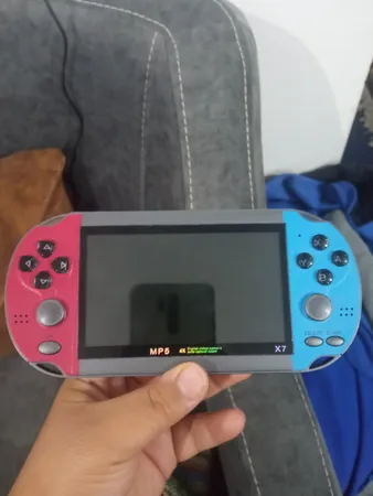کنسول بازی پرتابل مدل X7