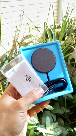 شارژر بی سیم انکر مدل A2566