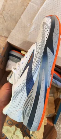 کفش رانینگ بروکس مدل Adrenaline GTS24