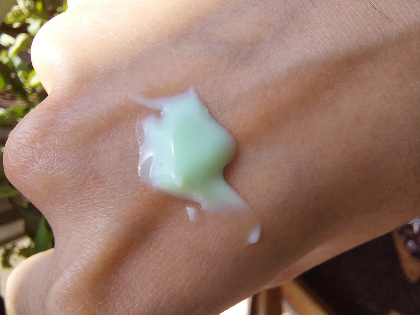 کرم مرطوب کننده اچ ال مدل 01 حجم 50 میلی لیتر