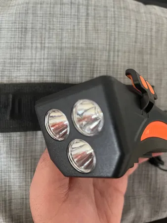 چراغ جلوی دوچرخه مدل 3 کاره کد 2000MAH