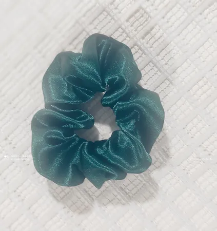 کش مو زنانه مدل اسکرانچی ساتن آیسا