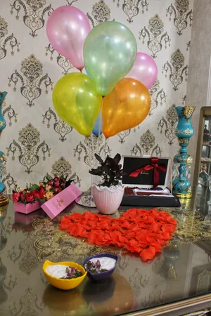 گلبرگ گل مصنوعی شیک و تک مدل DSH 104