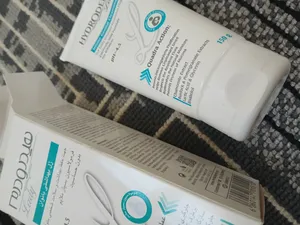 تجریه خرید ژل بهداشتی بانوان هیدرودرم سری Quadra Action حجم 150 میلی لیتر