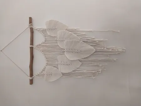 آویز بافتنی مدل برگ مکرومه طرح بهار