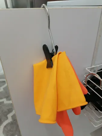 گیره دستکش مدل رومئو کد G02 بسته 2 عددی