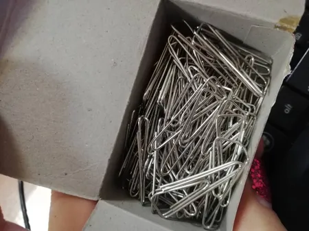 گیره کاغذ پنتر مدل متالیک سایز 28 میلی متر