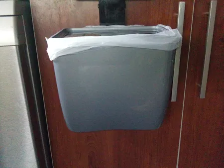 سطل زباله کابینتی هوم کت مدل 2425 S