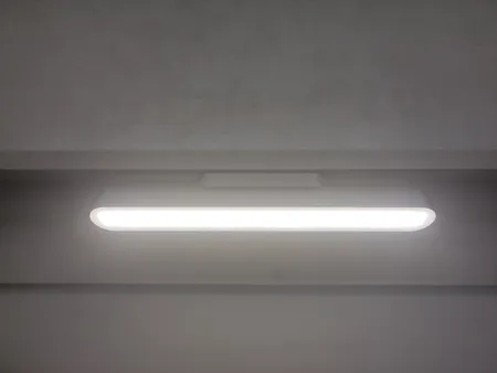 چراغ مطالعه باسئوس مدل DGXC-02