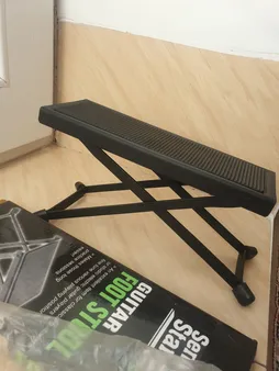 زیرپایی گیتار سناتور مدل FS7850B