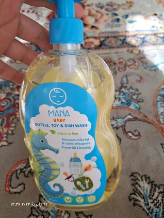 مایع شوینده و ضدعفونی کننده شیشه شیر مانا مدل پمپی حجم 750 میلی لیتر