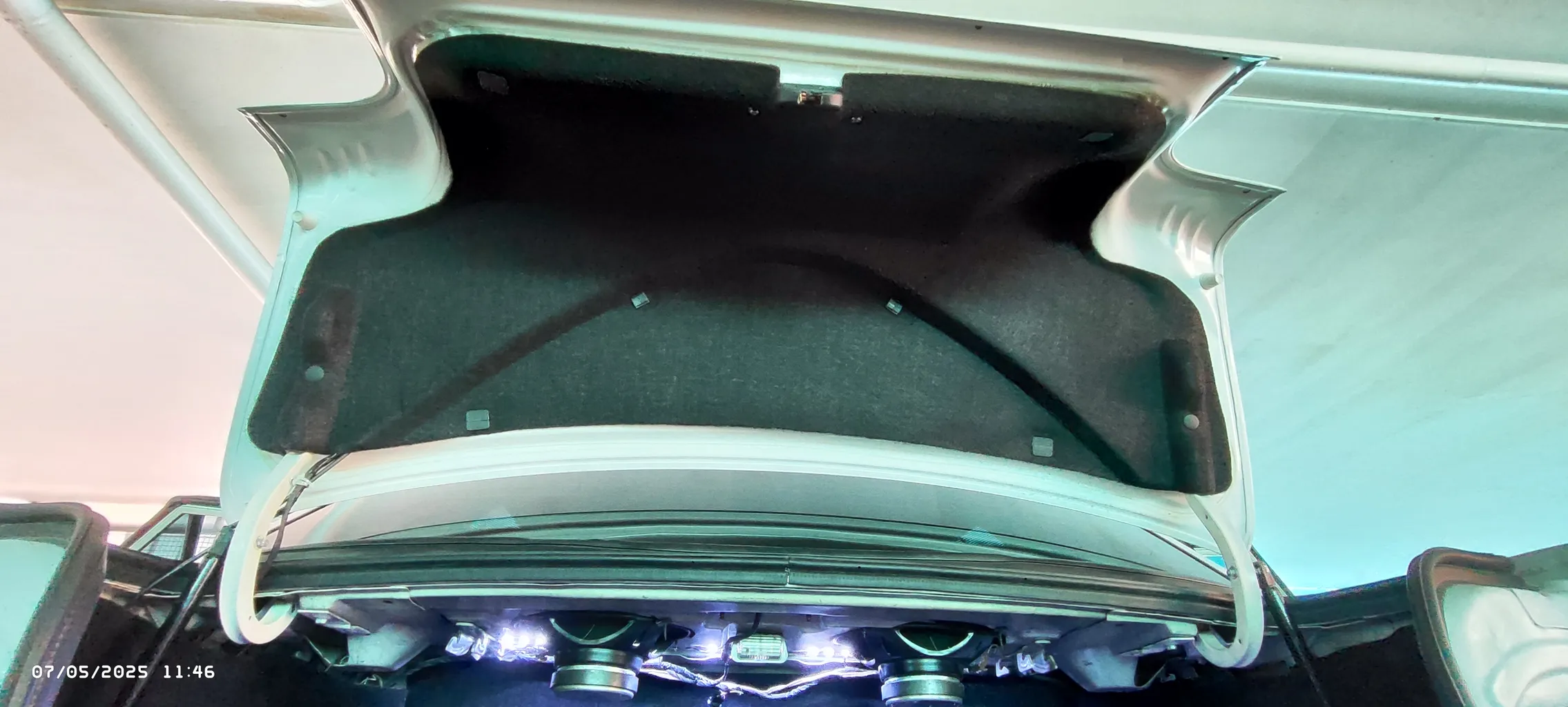 عایق در صندوق خودرو بابل کارپت مدل 202554 مناسب برای پراید