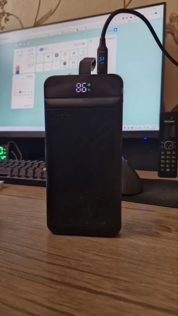 پاوربانک هوکو مدل J123B 22.5W ظرفیت 30000 میلی آمپر ساعت