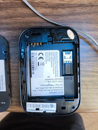 مودم 4.5G قابل حمل آلکاتل مدل BT70