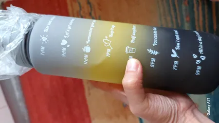 قمقمه مدل ورزشی مات  گنجایش 1 لیتر