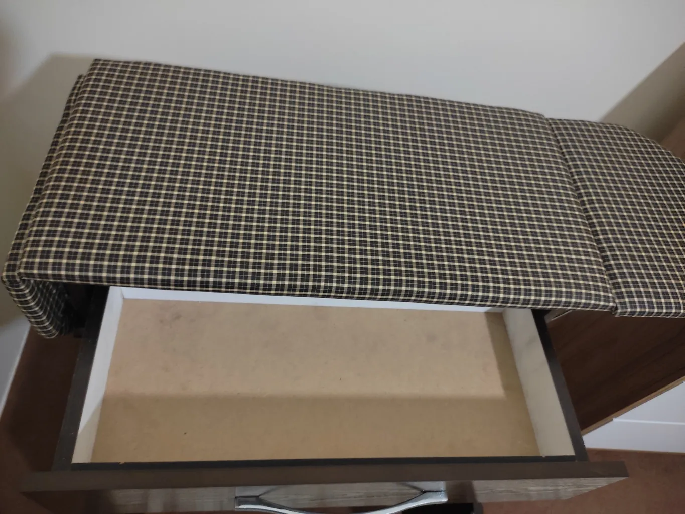 میز اتو پیشواز صنعت مدل S8 کد 1108