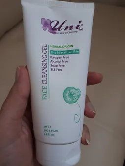 ژل پاک کننده صورت یونی لد مدل Dry And Sensitive Skin حجم 200 میلی لیتر