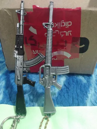 جاکلیدی مدل تفنگ کلاش AK47