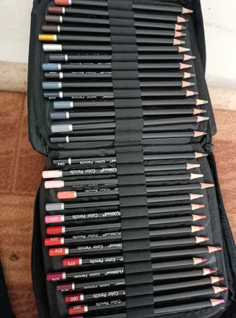 مداد رنگی 120 رنگ مدل Flowood طرح کیفی