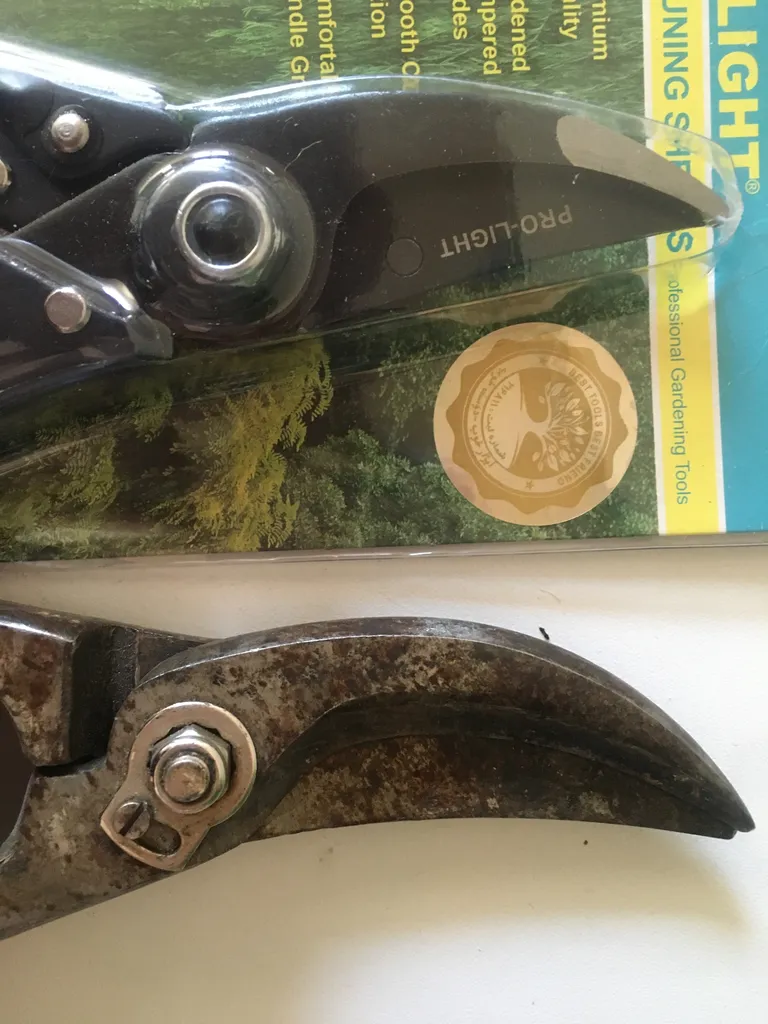 قیچی باغبانی لایت مدل JH-615