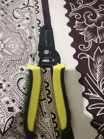 سیم لخت کن مدل PLW-210C سایز 7 اینچ