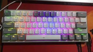 تجریه خرید کیبورد گیمینگ ردراگون مدل K617 FIZZ، سوییچ مکانیکال قرمز، Tenkeyless، نورپردازی RGB