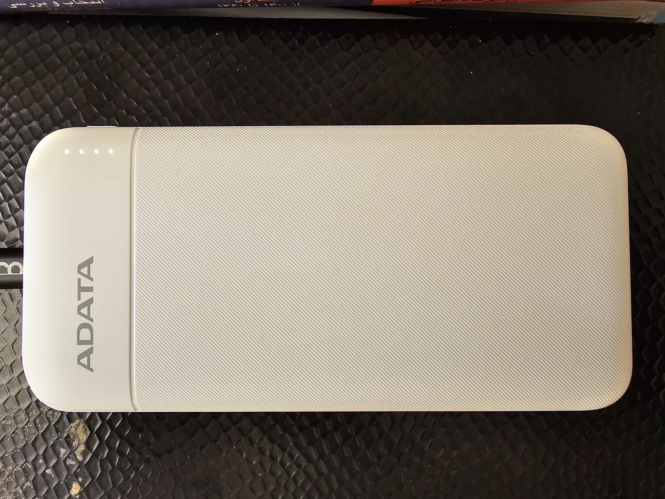 پاوربانک ای دیتا مدل C100 ظرفیت 10000 میلی آمپر ساعت