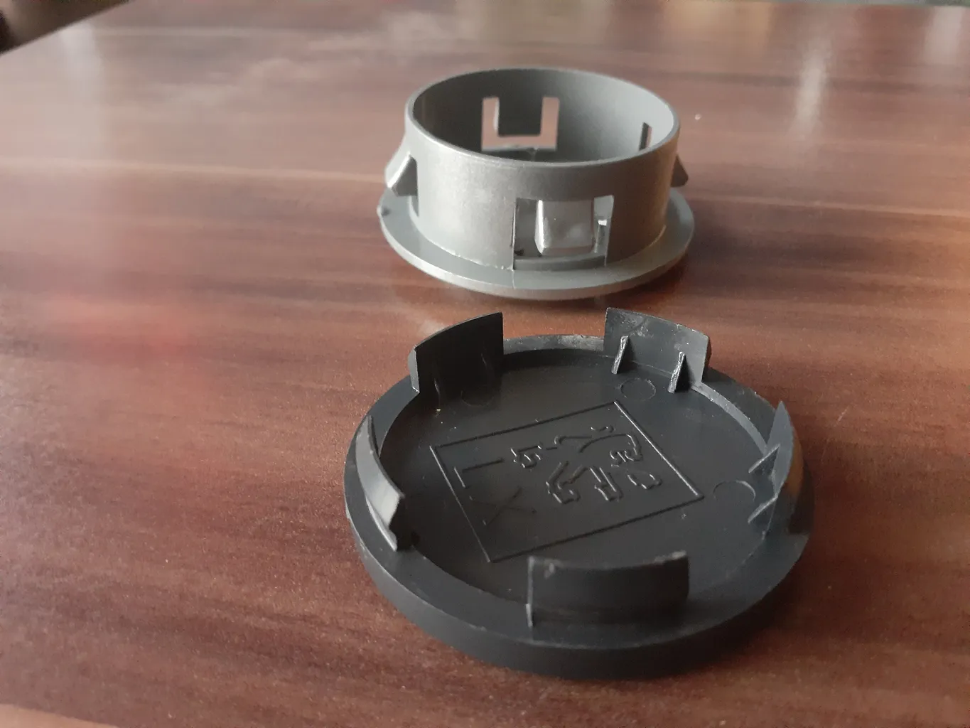 در پوش رینگ خودرو وارون مدل P-567 مناسب برای سمند بسته 4 عددی