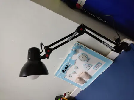 چراغ مطالعه بوستانچی مدل EN-111 همراه با لامپ  ال ای دی 7 وات E27