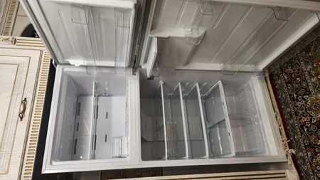 یخچال و فریزر 23 فوت پاکشوما مدل RTP 670 W