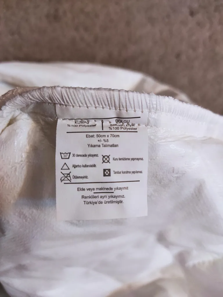 رو بالشی سووای مدل SU Geçirmez