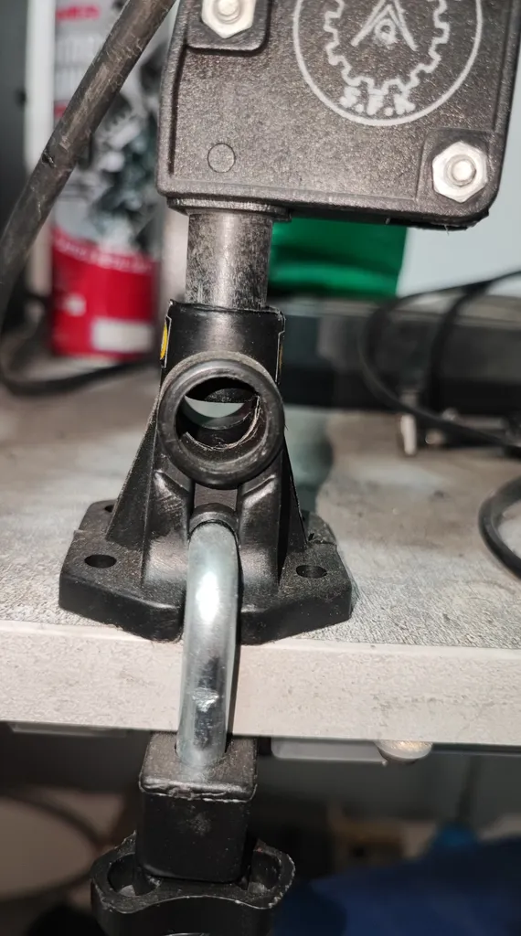 گیره چراغ مطالعه صنایع کریم زاده مدل KR-101-111-103-107