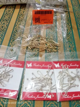 گیره روسری زنانه کد 335 مجموعه 60 عددی