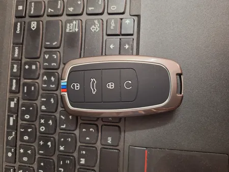 کاور ریموت و سوئیچ خودرو ام آر جی مدل 459 طرح فلزی مناسب برای فونیکس FX