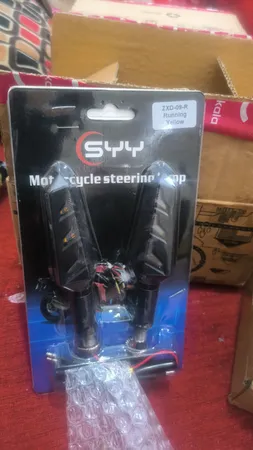 چراغ راهنما موتور سیکلت مدل ال ای دی نور متحرک مجموعه 4 عددی