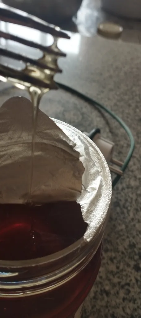 عسل سنتی چند گیاه زنبورداران  -  1000 گرم