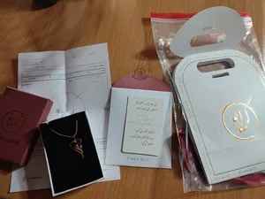 تجریه خرید آویز گردنبند طلا 18 عیار زنانه کرابو طرح مادر مدل Kr3437