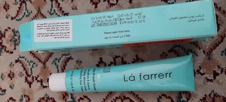 کرم ترمیم کننده پوست لافارر مدل سوکرانیکا حجم 30 میلی لیتر