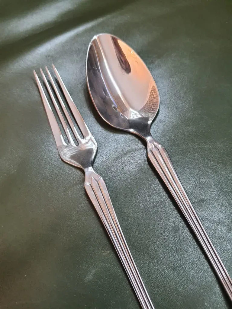 سرویس قاشق و چنگال 15 پارچه جی فی نی مدل 03