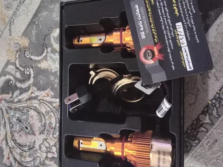 هدلایت لامپ خودرو D9 مدل H4 بسته 2 عددی